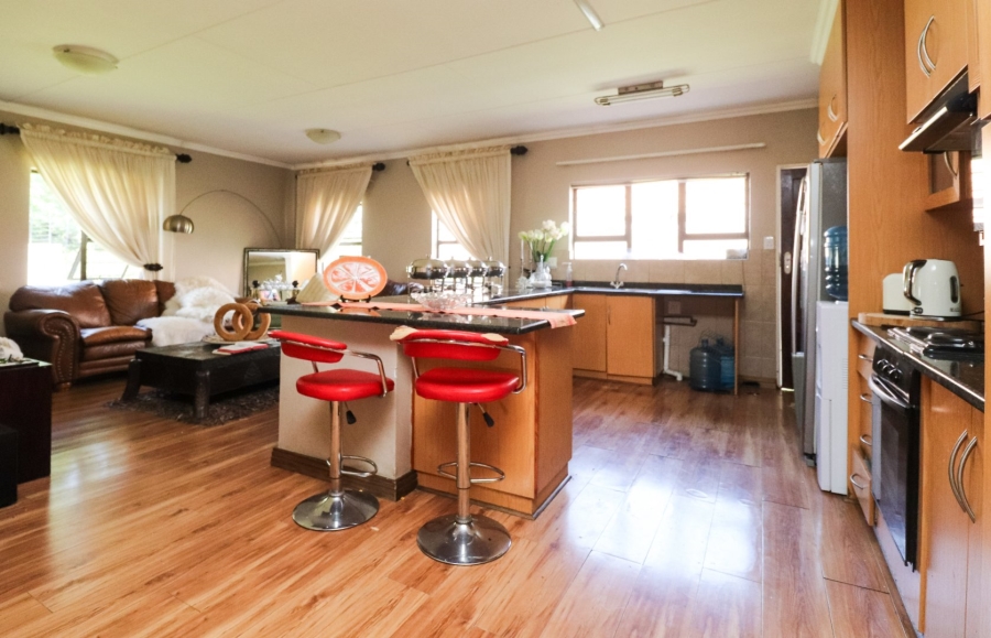 3 Bedroom Property for Sale in Wilkoppies North West